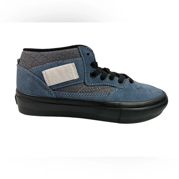 Brand new Vans Skate half cab blue / black size 5.0 - Picture 2 of 9